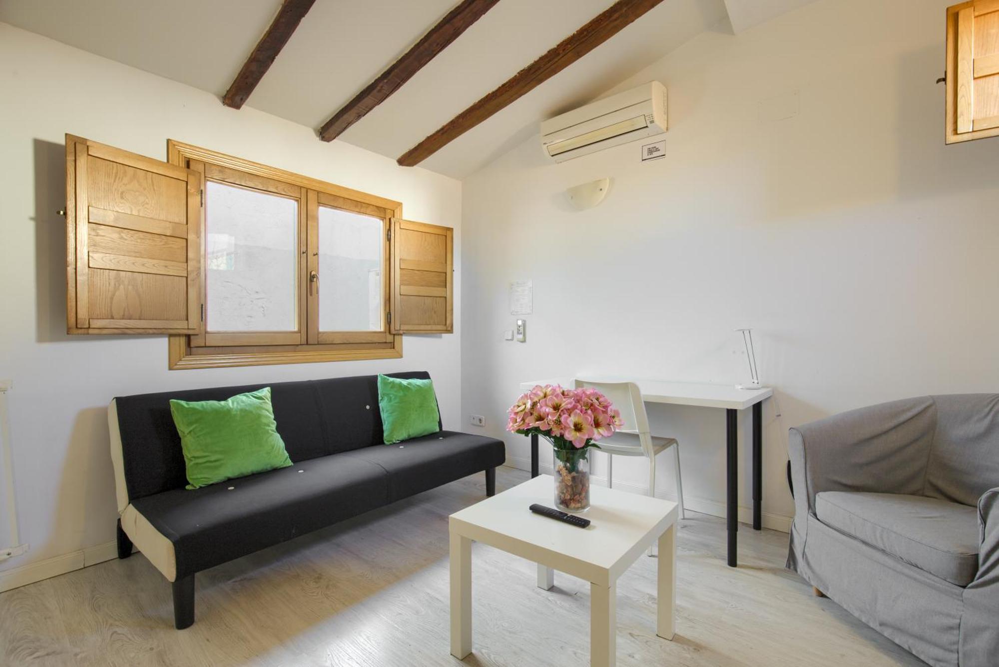 Apartamentos Ryc Alcalá de Henares Exterior foto
